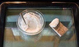 How To Clean Your Oven Without Using Detergents
