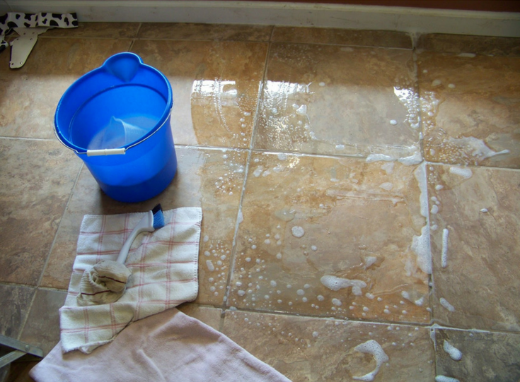 Read more about the article 4 Budget-Friendly Solutions To Clean Tile & Grout Effectively