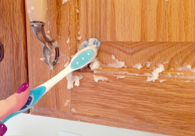 Remove Grease And Grime Easily! How To Really Clean Oak Kitchen Cabinets